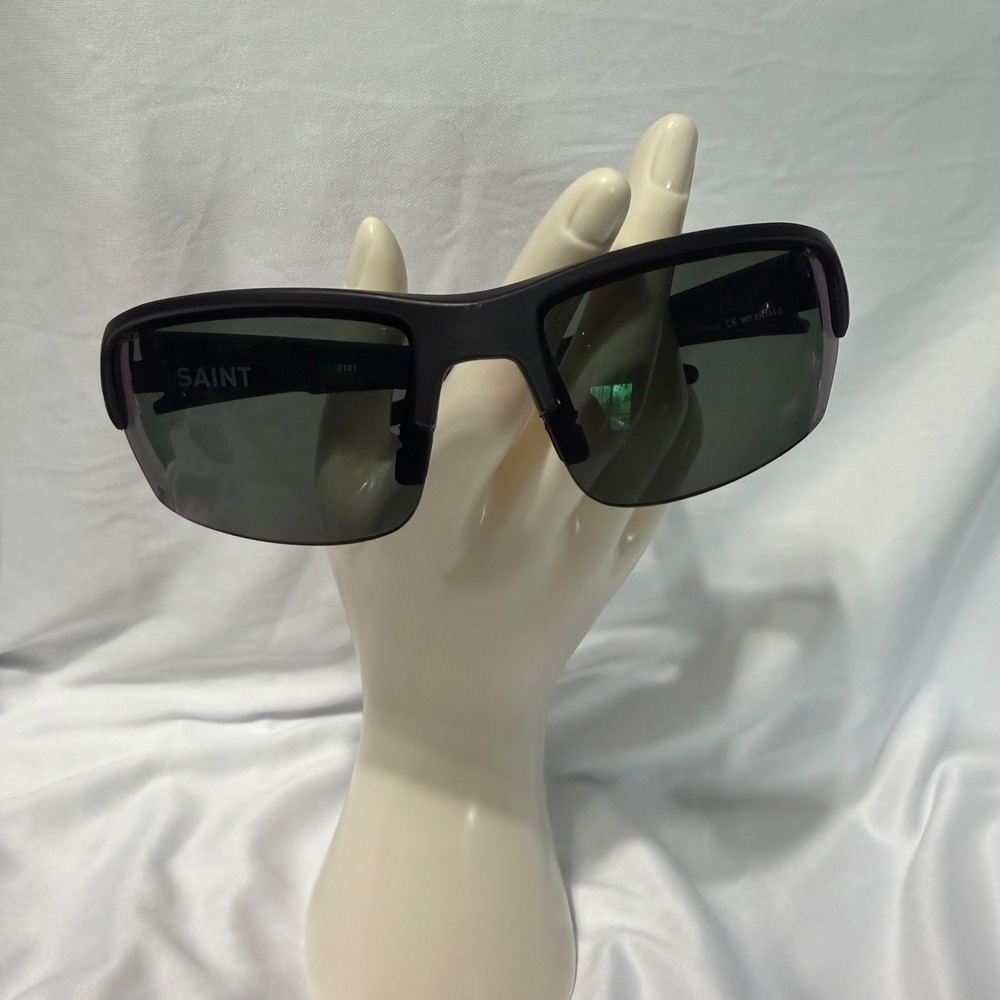 Wiley X Saint Sunglasses Mens 68-16 Matte Black Captivate Polarized CHSAI08